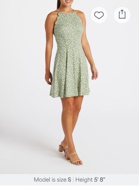 The General Good
Taliyah Scallop Detail
Knit Dress